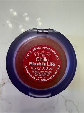 Kosas Baked Dimensional & Brightening Blush is Life in Chills